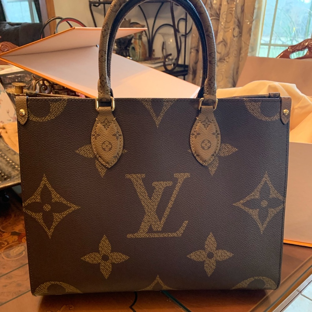 NWT Louis Vuitton brown tan size mm tote and wallet